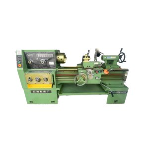 เครื่องกลึงแนวนอน CY-6150B สำหรับงานขนาดกลาง รองรับการเลือกขนาดได้หลากหลาย ความยาวชิ้นงาน 1000 มม. ความเร็วรอบแกนหมุน 9-1600 รอบต่อนาที - Product Image 3