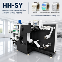 Machine compacte multifonctionnelle de type mini pour le revêtement et le laminage de matériaux étroits, avec application de colle thermofusible et étiquettes autocollantes, pour laboratoires