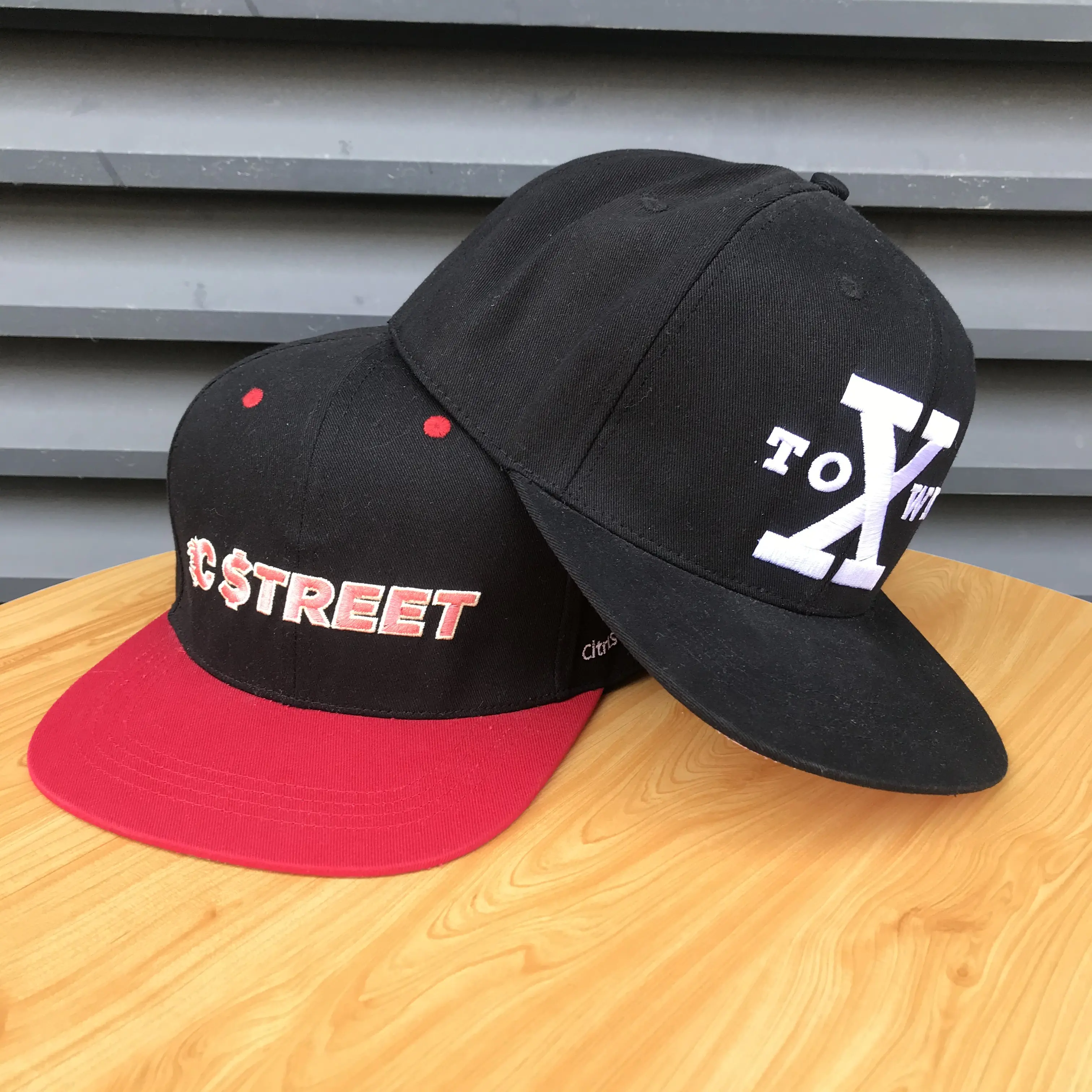 New Custom Embroidery Logo Snapback Sports Caps Cotton Material Running Hats
