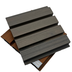 Beau panneau mural en WPC Anti-termites Co-extrusion WPC Panneau de flûte Mur composite Villa en bois - Product Image 1