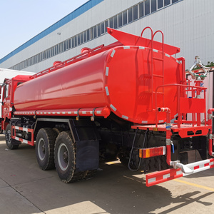 Ventes de camion d'eau de bec de canard diesel multifonctionnel de 25000L - Product Image 4