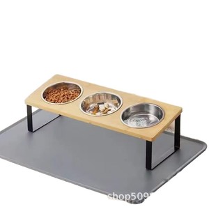 Support double pour gamelles de chat en bambou et bois pour usage domestique, support créatif pour gamelles d'animaux de compagnie en fer et bois, support en bois massif pour le cou. - Product Image 1