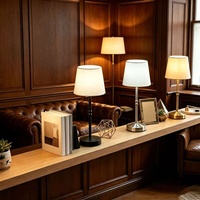 Lampe de table en tissu rechargeable, style nordique personnalisé, luxe léger, lampe de chevet pour chambre à coucher, batterie USB incluse, lumière d'ambiance et veilleuse, lampe d'hôtel