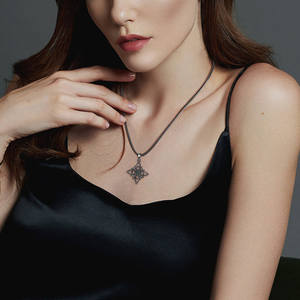 Merryshine ibu dari mutiara simpul ajaib Celtic liontin penyihir Pagan Wiccan simbol pistol hitam berlapis penyihir simpul kalung - Product Image 2