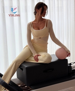 <span class=keywords><strong>Set</strong></span> da Casa Personalizzato da Donna 3 Pezzi con Blusa a Portafoglio a Maniche Lunghe, Crop Top e Pantaloni da <span class=keywords><strong>Yoga</strong></span> a Zampa con Vita Risvoltabile, Tuta da <span class=keywords><strong>Yoga</strong></span>, Outfit Casual - Product Image 2