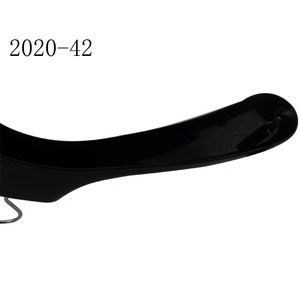 Garment Display Flocking Hanger Black Plastic With Bar 20 Pcs/ctn 16.5 Inch Clothing Injection Carton Box PS Apparels Yy 2020-42