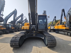 Excavatrice Hyundai HX340HD 34 tonnes, godet de 1,7 m³ de capacité, équipement lourd d'occasion, 500-2000 heures de fonctionnement, pompe et moteur garantis 1 an - Product Image 5