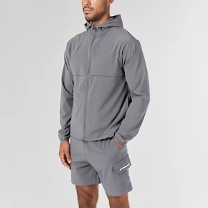 Completo Sportivo da <span class=keywords><strong>Uomo</strong></span> Personalizzato in Due Pezzi, Giacca Antivento Traspirante in Nylon con Cappuccio e <span class=keywords><strong>Pantaloncini</strong></span>, per Corsa e Fitness - Product Image 2