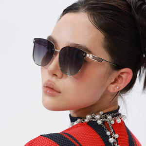 Gafas de sol Cat Eye Dl-D6408 para mujer, montura de metal TR, lentes TAC con protección UV400, color negro, estilo moderno para exteriores. - Product Image 5