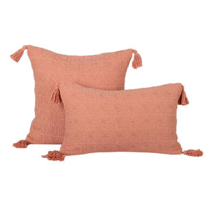 Coussin décoratif carré moderne et minimaliste à pompons, couleur unie, mélange coton et polyester, pour salon et chambre à coucher - Product Image 5