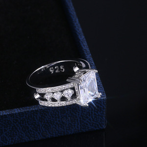Anello Statement in Argento con Zirconi, Gioiello Audace Stile Coppia per Donna, Uso Quotidiano, Tendenza Moderna - Product Image 6