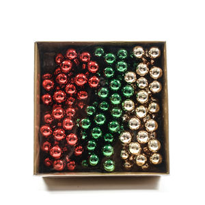 PAQUETE DE 144 BOLAS BRILLANTES DORADAS/VERDES/ROJAS, 2 CM DE DIÁMETRO - Product Image 1