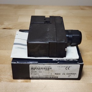 Interrupteur de sécurité Schmersal AZM 170-11ZKA 24VAC/DC 1140257 d'occasion - Product Image 3