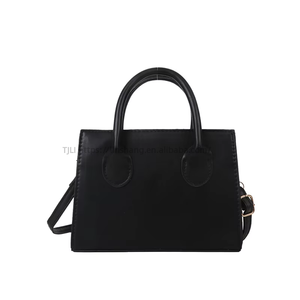 Spring New Small <b>Square</b> Women's Handbag With Single Zip Closure PU Material Fashion Solid Color & Letter Pattern Tanjing - Product Image 5