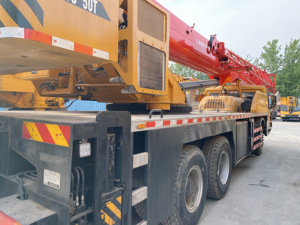 Grue hydraulique montée sur camion Sany de 25 tonnes, économique, entièrement entretenue et offrant des performances de fonctionnement fluides - Product Image 4