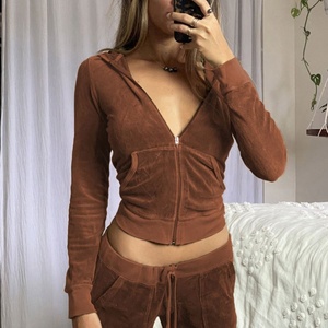 Ensembles de survêtements deux pièces pour femmes, en <span class=keywords><strong>velours</strong></span> et <span class=keywords><strong>velours</strong></span> côtelé, avec vestes courtes zippées et pantalons évasés, ornés de strass, personnalisables, pour le printemps et la détente - Product Image 4
