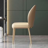 Chaises de salle à manger GEDO modernes en cuir de haute qualité avec un cadre en métal luxueux et robuste, meubles pour la maison à prix bas