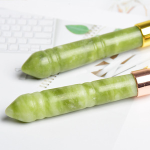 DIY Natural Jade Roller Facial Beauty Massage Set Facial Gua Sha Jade Roller y Guasha en una caja <span class=keywords><strong>Faceroller</strong></span> - Product Image 1