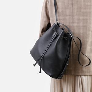 Sac à main multifonctionnel pour femme en cuir de vache véritable fabriqué en usine, sac à dos à fermeture éclair, écologique, décontracté et tendance - Product Image 2