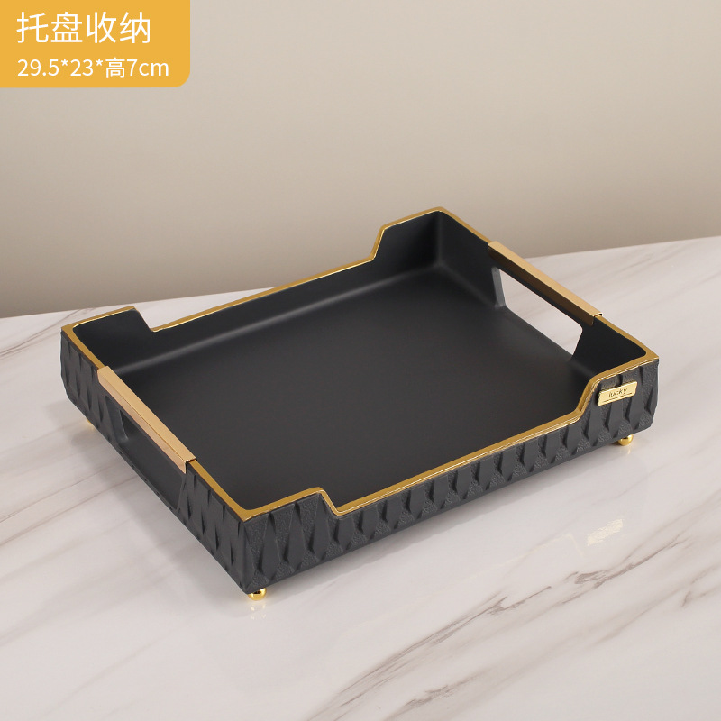 Cross-patterned tray