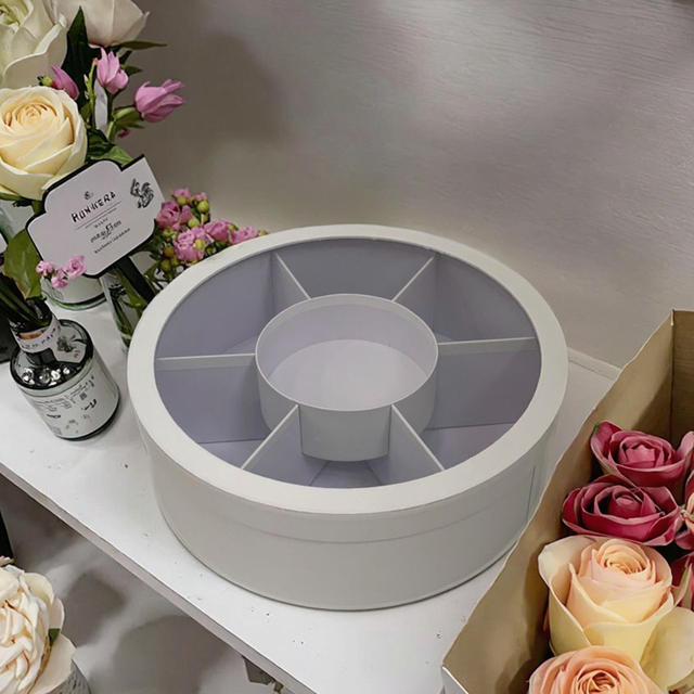 Stock Creative Round Cardboard Fruit Box Customizable Gift Packaging with Embossing for Valentine's Day Flower Chocolate Boxes