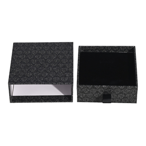 Bolsa de Papel Rosa de Lujo con Recubrimiento y Impresión Digital para Empaque de Ropa Interior y Calzado - Logotipo Personalizado - Product Image 2