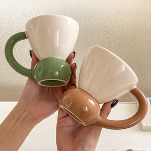 Logotipo personalizado 2024 nuevo creativo esmaltado lindo tazas de café de cerámica grande estilo coreano porcelana taza de leche tazas de té al por mayor - Product Image 3