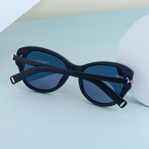 แว่นกันแดดตาแมวสำหรับผู้หญิงสไตล์ยุโรป UV400กรอบสีดำเลนส์สำหรับกลางแจ้ง ZS 98077 - Product Image 3