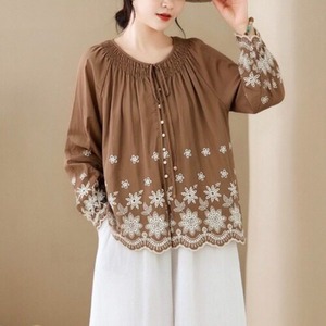 2026 En gros Blouse paysanne ethnique brodée d'été pour femme, motif floral blanc, ourlet festonné à œillets, en coton et lin marron, style bohème - Product Image 1