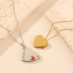 Collana con Ciondolo a Cuore Personalizzabile in Acciaio Inossidabile Placcato Oro, Impermeabile, con Lettera Incisa, Regalo per Donne - Product Image 3