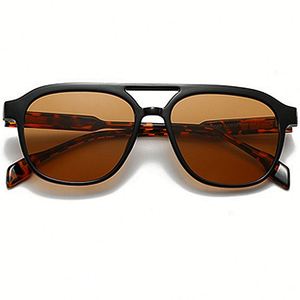 Gafas de Sol Retro 2025 con Logotipo Personalizado, Montura Grande, Doble Puente, Lentes Degradadas, Protección UV400, TR90, Cuadradas, para Hombre y Mujer - Product Image 2