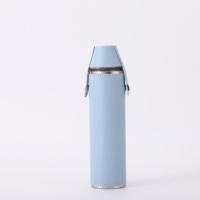Flacon de hanche cylindrique de golf en acier inoxydable de qualité supérieure 6oz 8oz 10oz 12oz flacon de hanche cylindrique de golf enveloppé de cuir avec ensemble de tasses