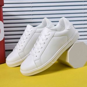 Baskets blanches grande taille pour hommes et femmes - Chaussures décontractées en cuir PU imperméable et résistant, style athlétique tendance en promotion - Product Image 3
