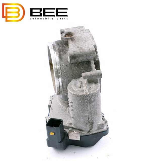High Quality Throttle Body FOR BMW 13547561066/ 7561066  