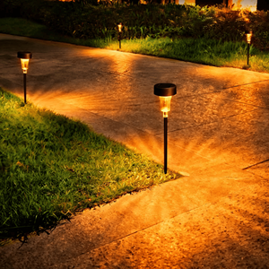 Lampada da Giardino Moderna, Illuminazione LED per Esterni, Luce Solare Impermeabile IP65 per Cortile, Villa e Parco - Product Image 1