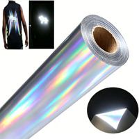 Rouleaux de vinyle thermocollant PET HTV métallisé en gros pour T-shirts, autocollants holographiques réfléchissants arc-en-ciel à repasser