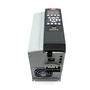 ไดรฟ์ AC รุ่น VLT FC-102 กำลังไฟ 7.5 กิโลวัตต์ แรงดันไฟฟ้า 380-480 โวลต์ ควบคุมความเร็วรอบมอเตอร์แบบปรับความถี่ได้ - Product Image 1