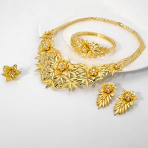 Conjunto de Joyería Nupcial Vintage de Circonia Africana para Mujer, Collar y Pulsera con Flores Redondas, Chapado en Oro de 14K, para Boda, Compromiso, Fiesta - Product Image 4