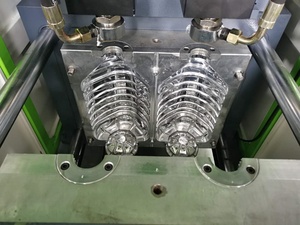 סין יצרן פלסטיק 5L 10 ליטר חצי אוטומטי בקבוק PET נושבת מכונה מחיר - Product Image 3