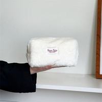 Pochette de maquillage en peluche personnalisée, mignonne, chiot et ours, pochette de voyage moelleuse, pochette de toilette portable pour soins de la peau