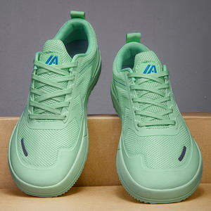 Chaussures de sport légères à plateforme et à bout large, style printemps/été, décontractées et amples pour hommes, style marche. - Product Image 3