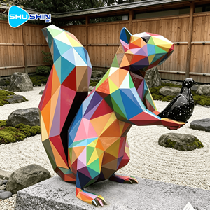 Statue de grande taille personnalisée en résine moderne, ours en roses de soie, pour décoration extérieure de jardin, art émaillé fait main et objet de collection - Product Image 1