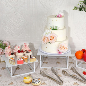 Soporte cuadrado dorado <span class=keywords><strong>para</strong></span> pastel Soporte elegante <span class=keywords><strong>para</strong></span> pastel de <span class=keywords><strong>boda</strong></span> Exhibición de mesa de postre <span class=keywords><strong>para</strong></span> fiesta de cumpleaños - Product Image 6