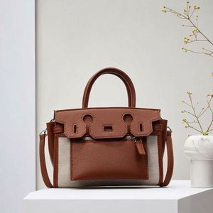 Bolso de Mano para Mujer al por Mayor, Diseño Clásico Personalizado con Logotipo, Bolso de Mano de Moda, Bolso de Mano de Lujo - Product Image 1