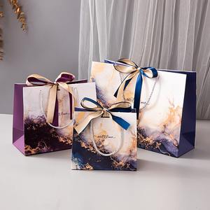 Bolsas de Regalo de Lujo al por Mayor, Nuevas, Doradas y Marmoleadas, Hechas con Materiales Reciclados, Bolsos de Mano con Cierre Magnético, Bolsas de Papel Extranjeras de Moda - Product Image 1