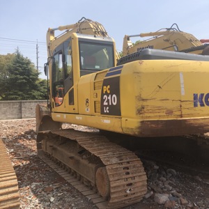 Excavadora Komatsu PC 210LC de segunda mano a la venta Excavadora Komatsu PC 210LC usada en Japón se adapta a maquinaria agrícola - Product Image 5