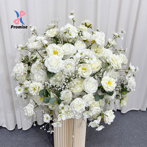 Bola de Flores Artificiales de Rosa Blanca y Paniculata para Centro de Mesa en Bodas, Navidad y Año Nuevo Chino - Diseño Realista - Product Image 1