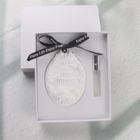 Diffuseur d'huiles essentielles en céramique parfumée pour voiture et armoire, en forme de fleur en porcelaine, pour la maison