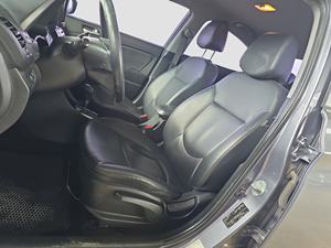 <span class=keywords><strong>Hyundai</strong></span> <span class=keywords><strong>Accent</strong></span> <span class=keywords><strong>2016</strong></span> (Neuf) – Berline Coréenne Moderne avec Navigation, Sièges en Cuir, Caméra Arrière, Conduite à Gauche, Excellent État - Product Image 3