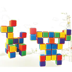 ตรัสรู้ Building Blocks ของเล่นสำหรับเด็ก DIY ชุดบล็อกที่เชื่อมต่อกันพลาสติก Cube Building Block